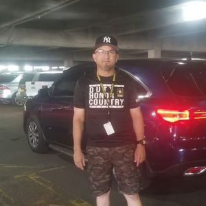 Meet your Posher, Luis manuel